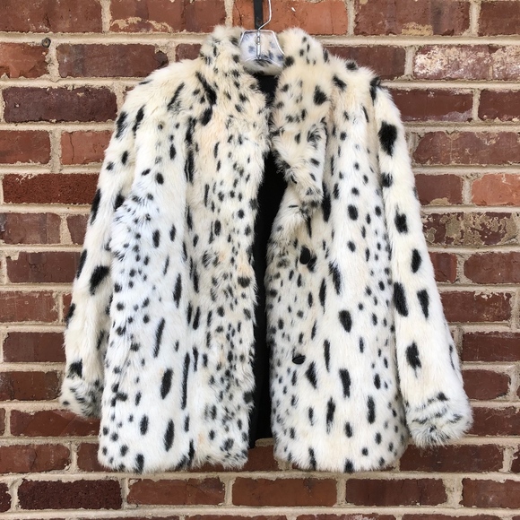 Vintage Jackets & Blazers - Vintage 1960s Fur Coat Sportowne Futur M L